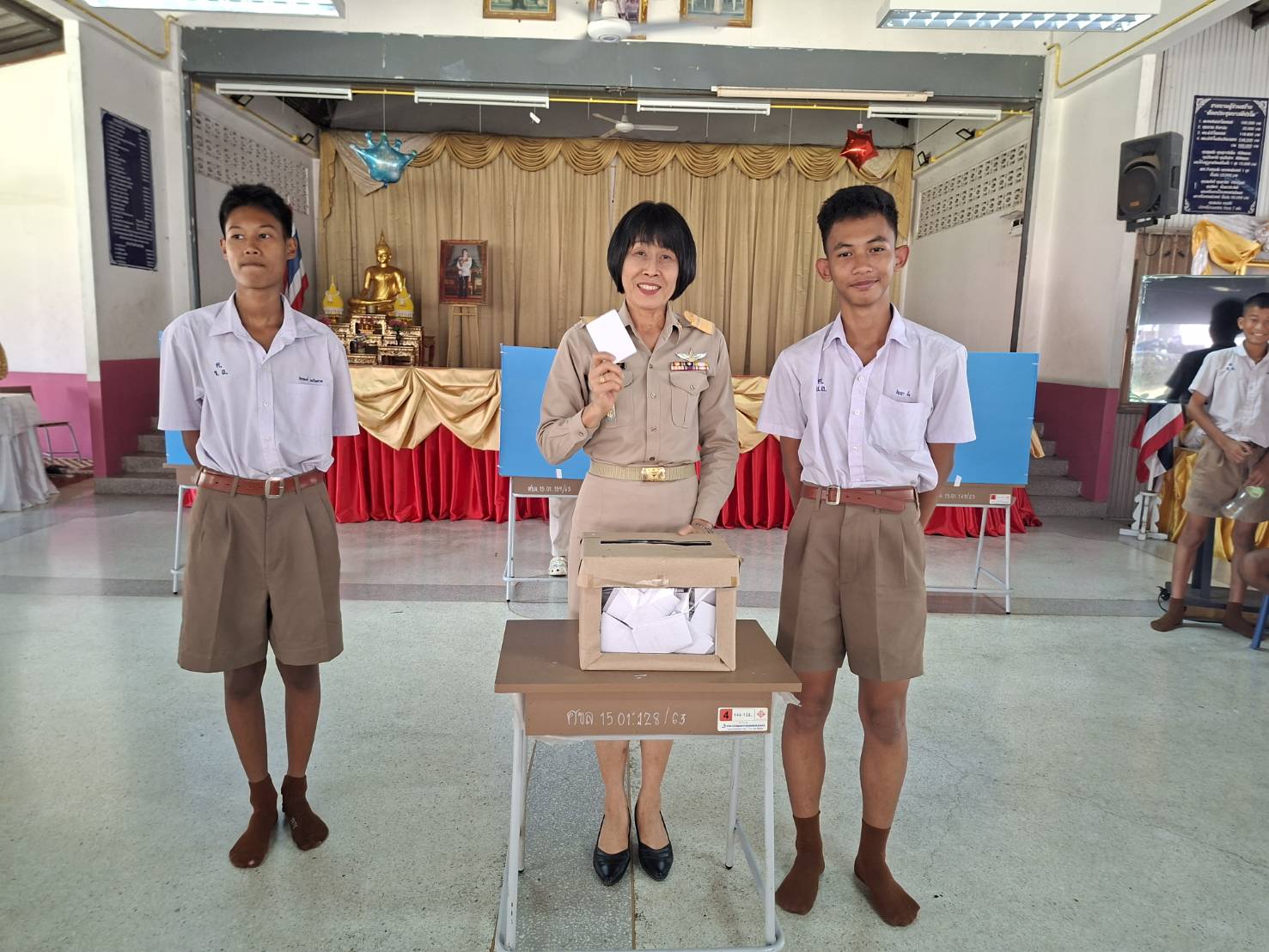 โรงเรียนวัดเขาฉลากจัดกิจกรรมเลือกตั้งสภานักเรียน เสริมสร้างประชาธิปไตยในสถานศึกษา